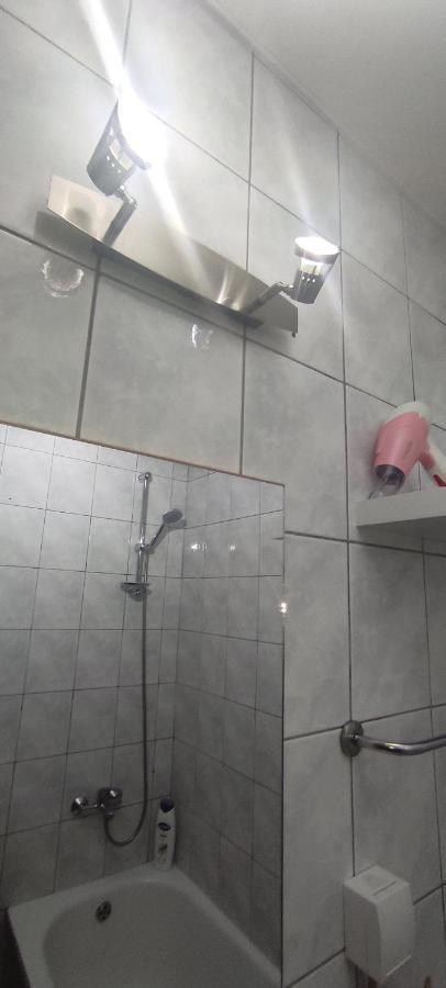 Apartment Safir - Free Parking Saraybosna Dış mekan fotoğraf