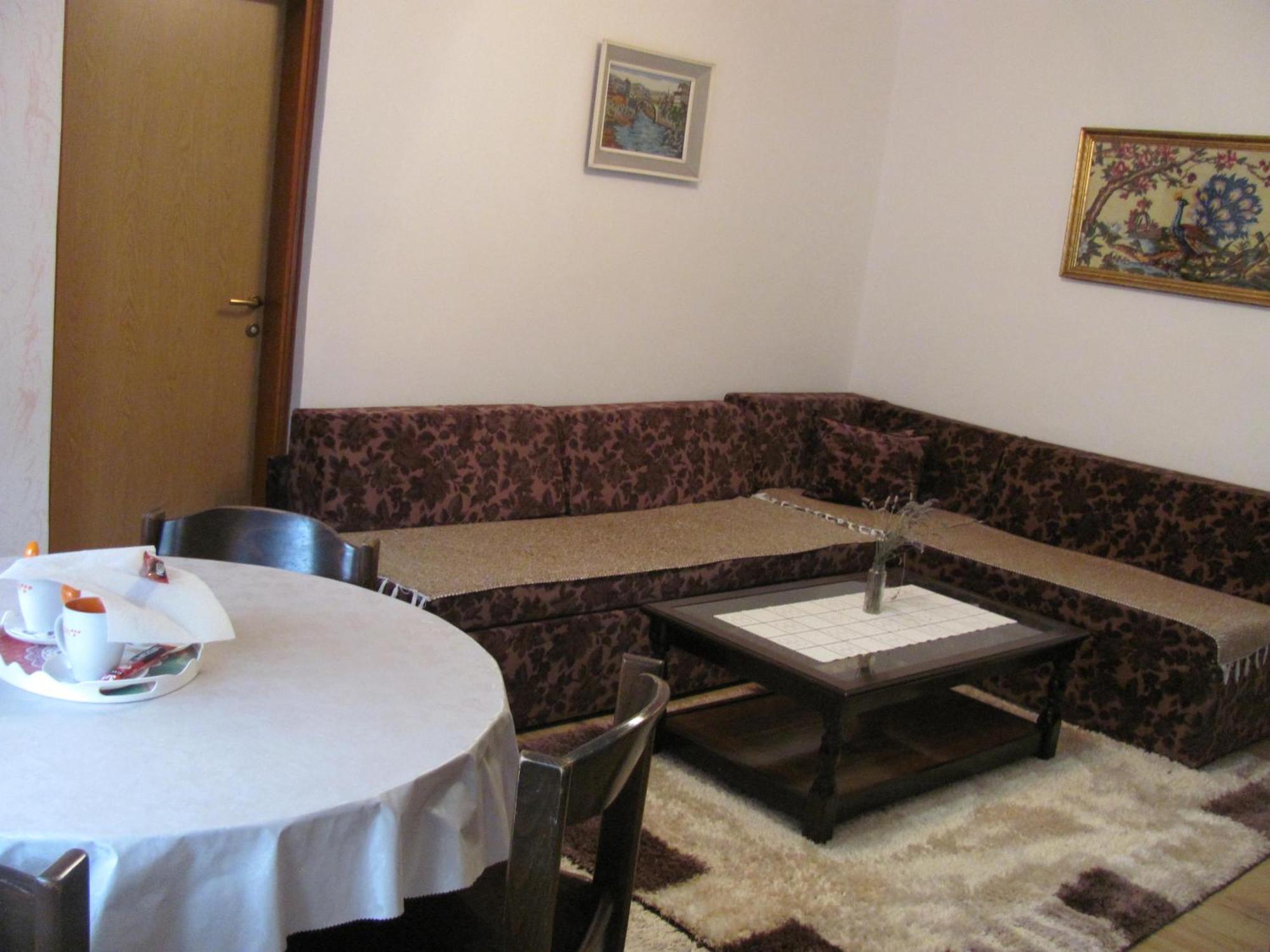 Apartment Safir - Free Parking Saraybosna Dış mekan fotoğraf
