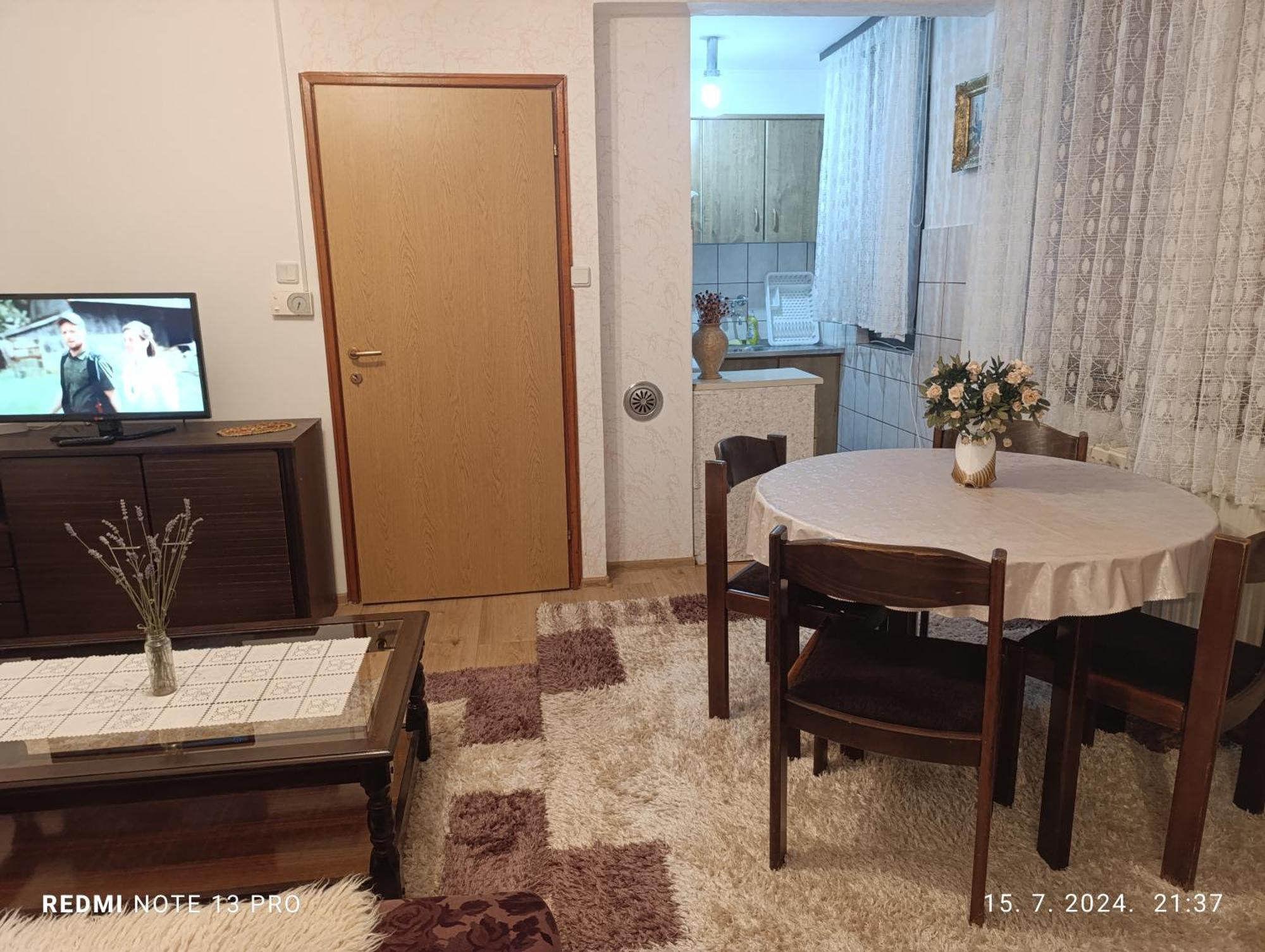 Apartment Safir - Free Parking Saraybosna Dış mekan fotoğraf